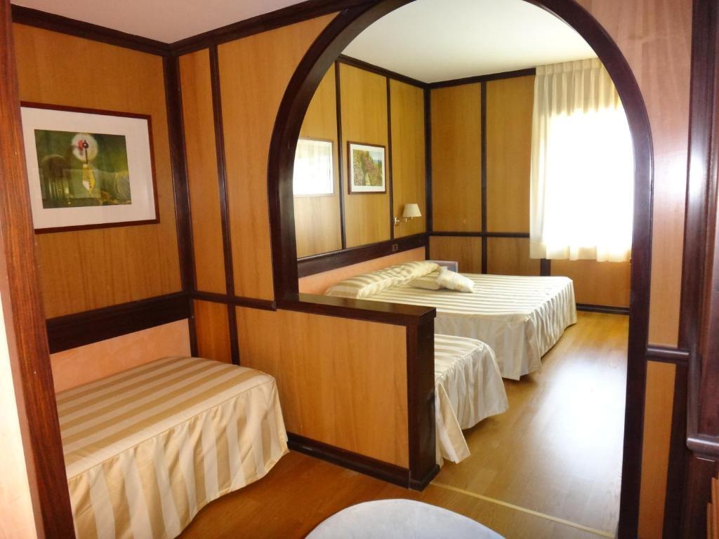 Benny Hotel Catanzaro Værelse billede