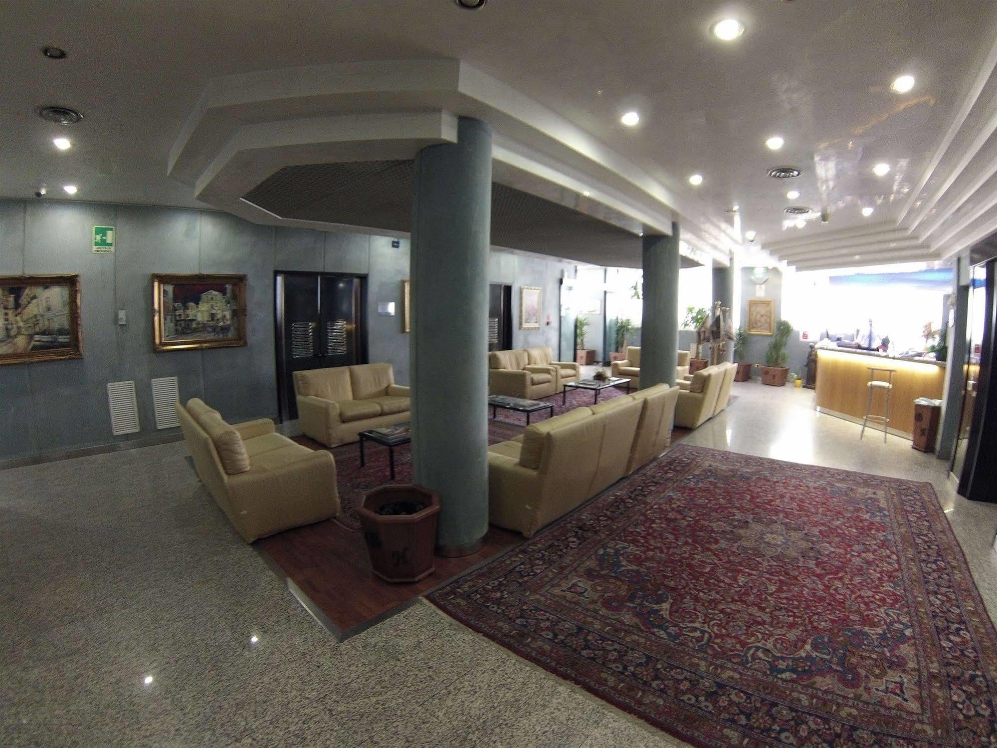 Benny Hotel Catanzaro Eksteriør billede